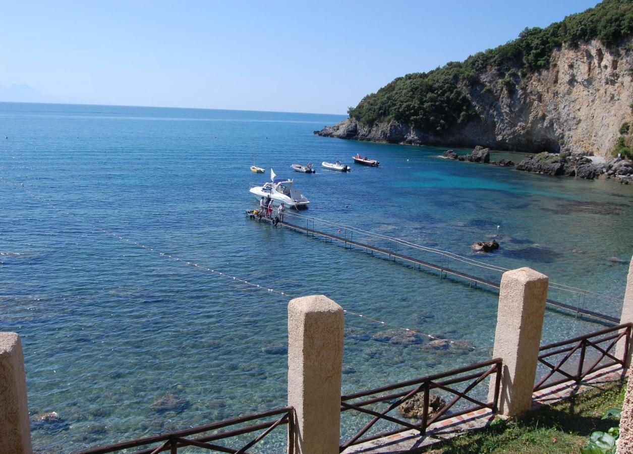 La Francesca Sud Un Villaggio"Glamping" Scario Exterior photo