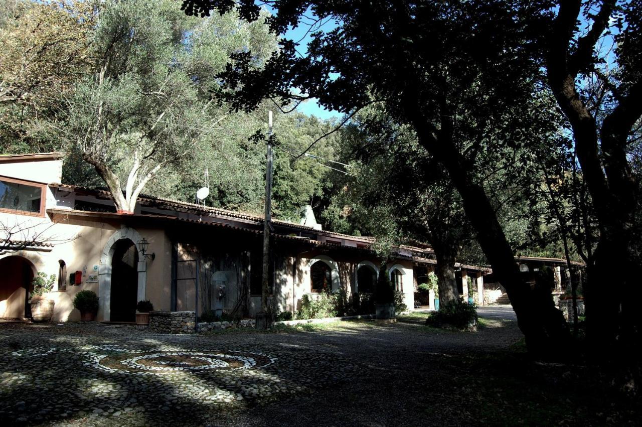 La Francesca Sud Un Villaggio"Glamping" Scario Exterior photo